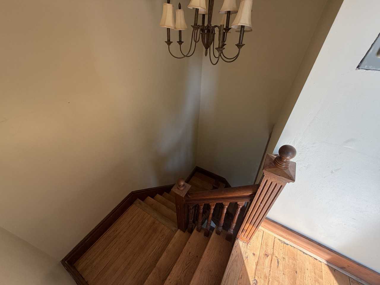 9 Castle St #B - Photo 5 of 27