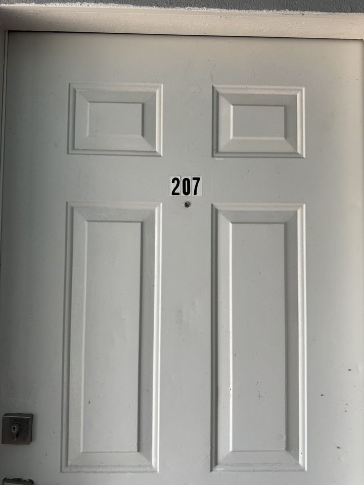 1802 Oasis Ave #207 - Photo 2 of 14