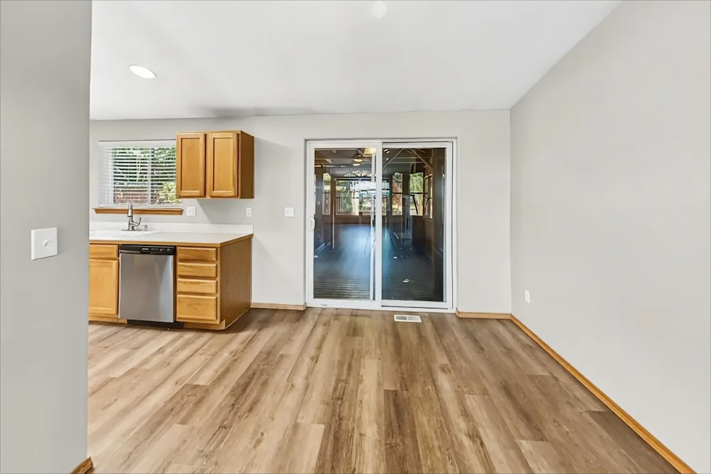 17616 Upland Dr #NA - Photo 3 of 8