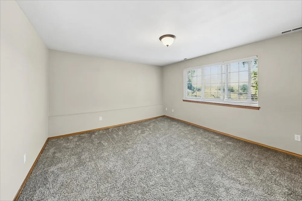 17616 Upland Dr #NA - Photo 4 of 8