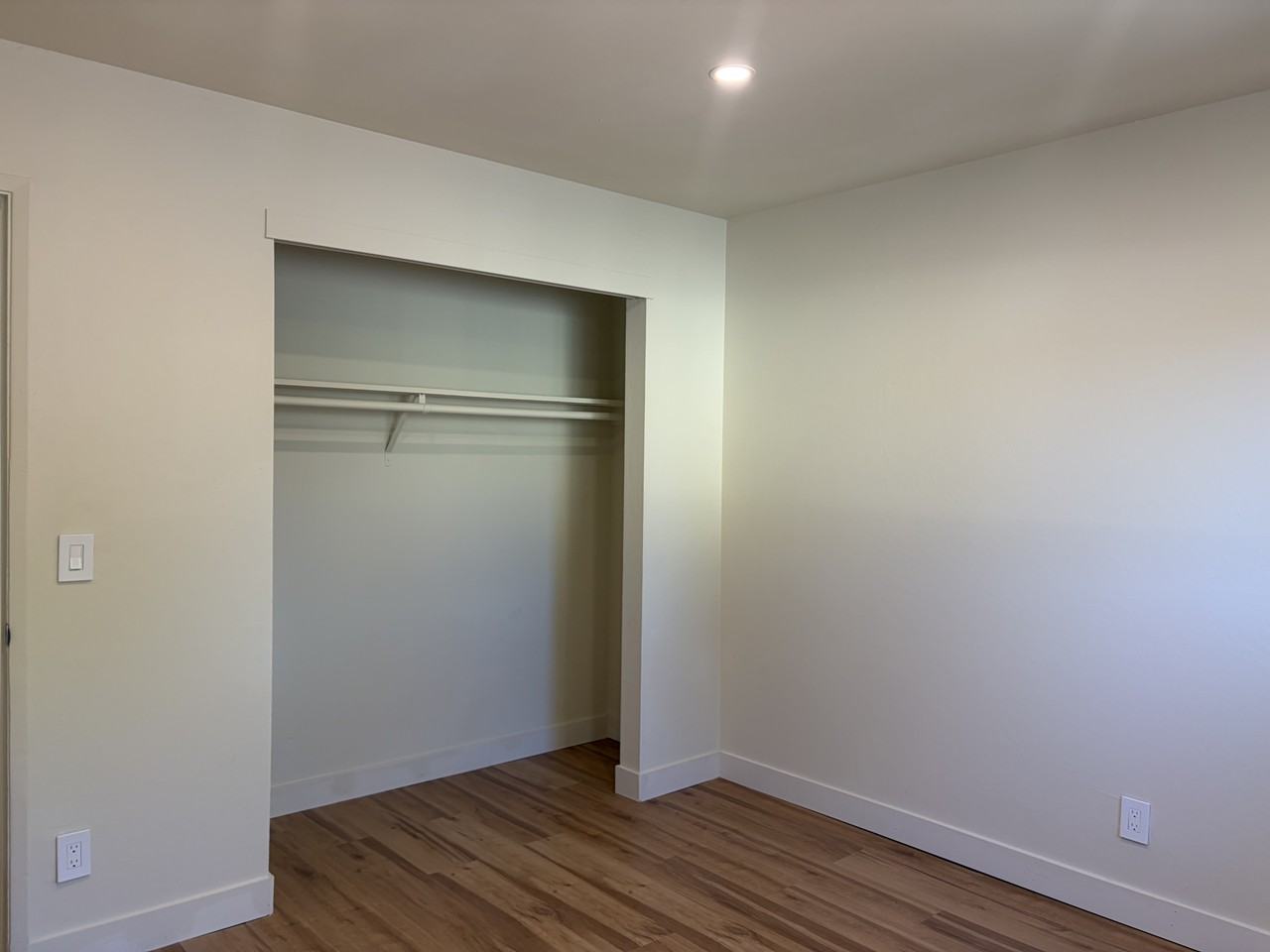 1504 Bay St #7 - Photo 3 of 11