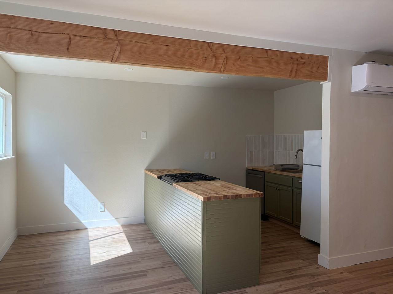 1504 Bay St #7 - Photo 6 of 11