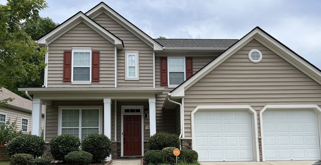 208 Stoke Hammond Ct #NA - Photo 2 of 3