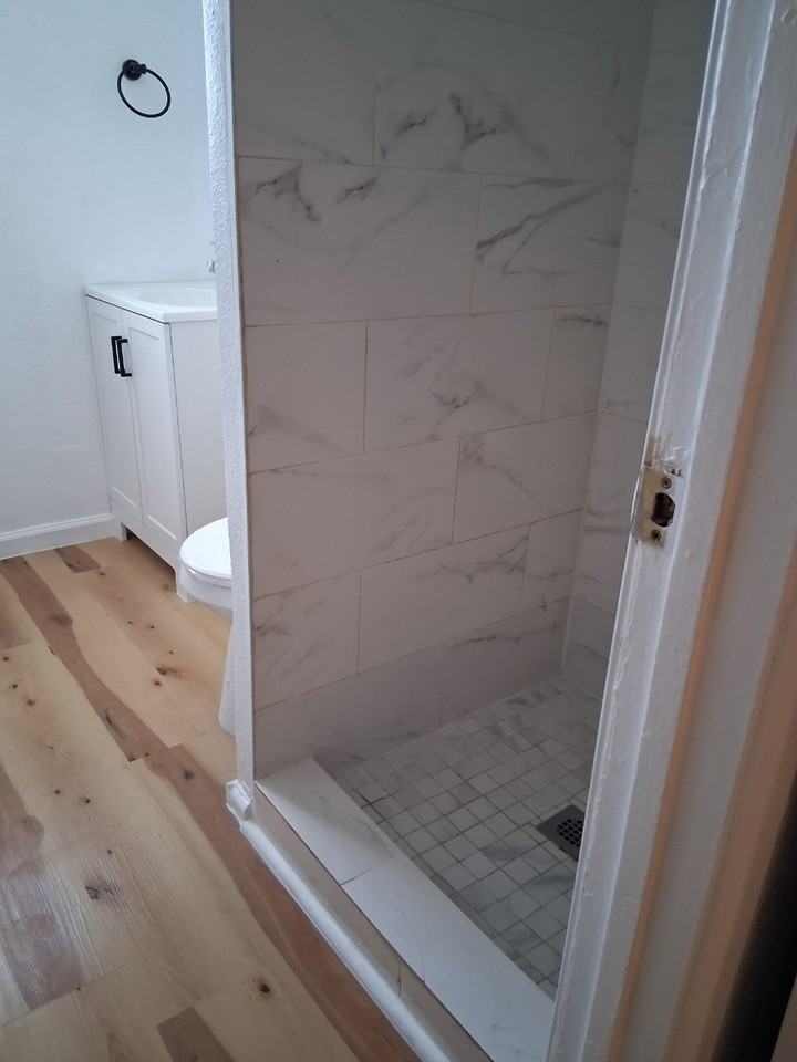 1202 S 4th St #1 - Photo 3 of 12
