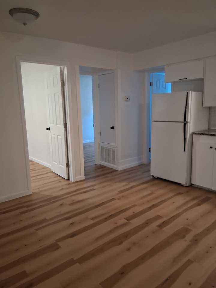 1202 S 4th St #1 - Photo 5 of 12