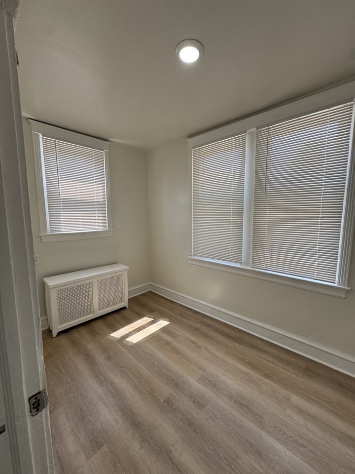 5443 Torresdale Ave #1stFL - Photo 5 of 10