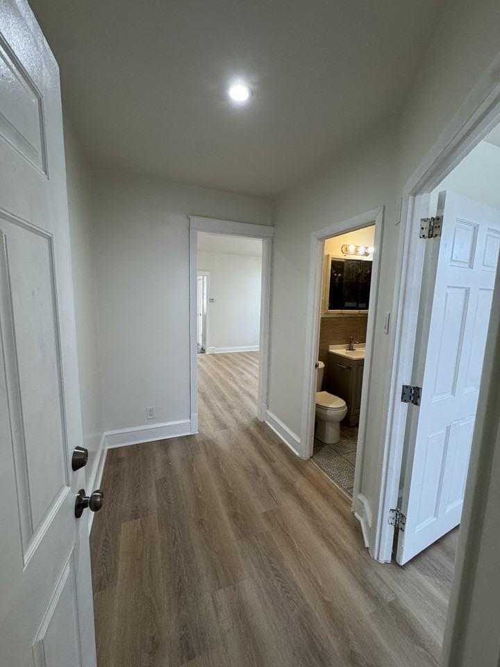 5443 Torresdale Ave #1stFL - Photo 6 of 10