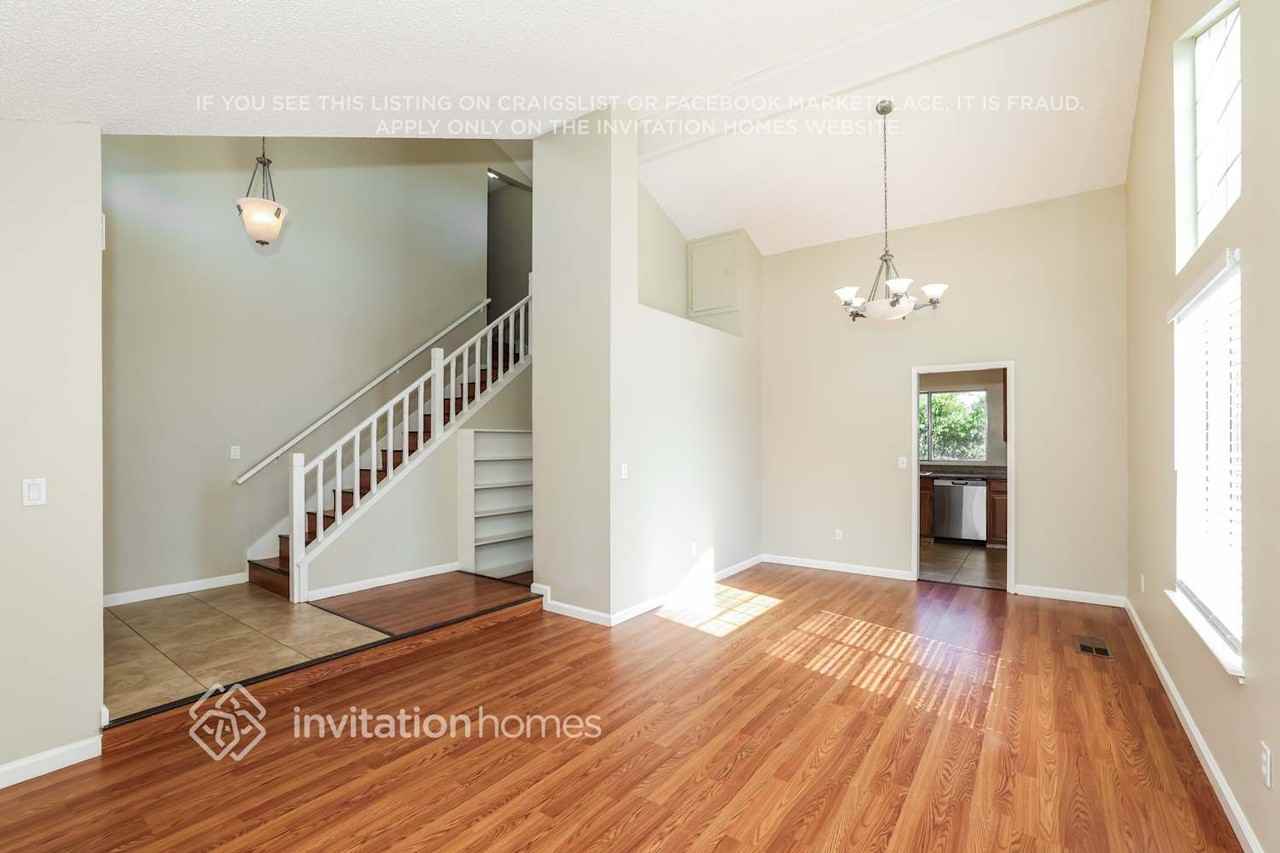 4886 Birkdale Cir - Photo 5 of 18
