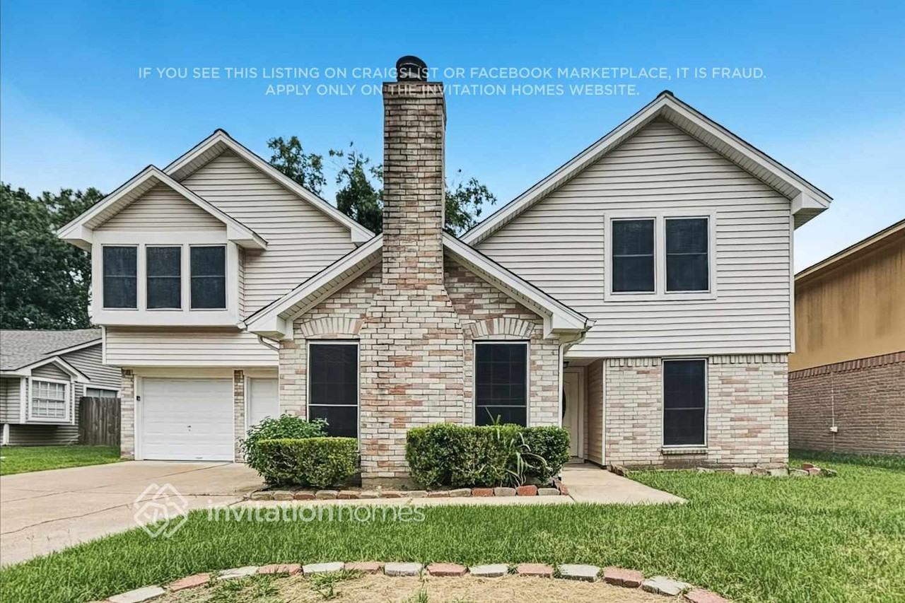 10514 Wayward Wind Ln