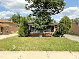 featured image of 7939 Mason Ave