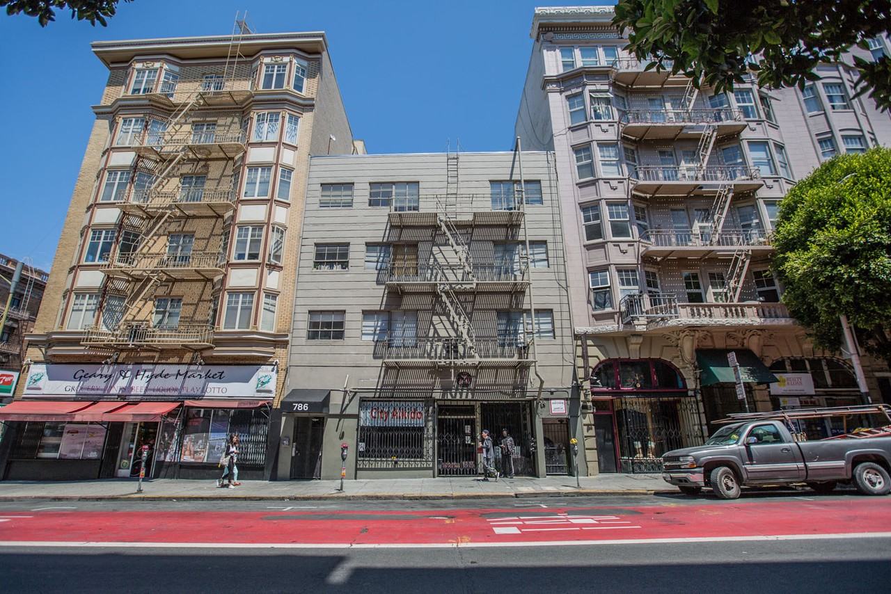 786 Geary - Photo 2 of 2