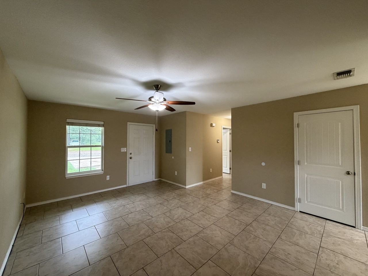 1221 Kirby St #1221 - Photo 5 of 50