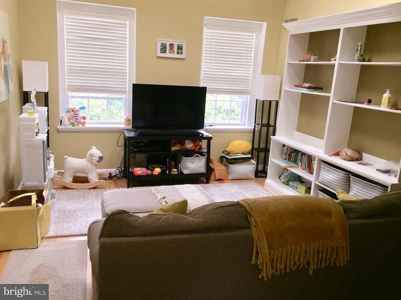 3832 Porter St Nw #1 - Photo 2 of 12