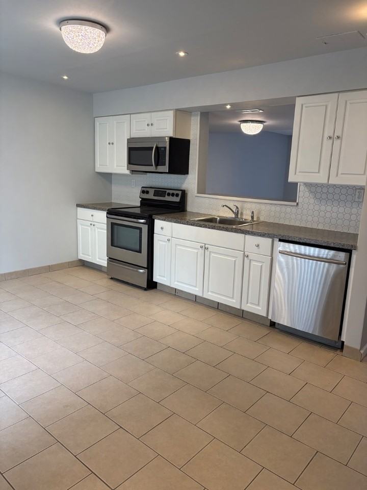 8 Medford Ct - Photo 5 of 11