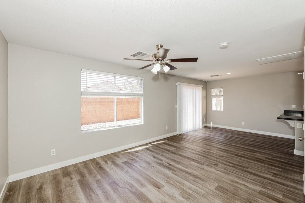 6471 Brook Cottage Ln - Photo 5 of 17