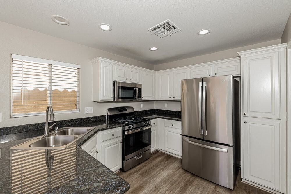 6471 Brook Cottage Ln - Photo 7 of 17