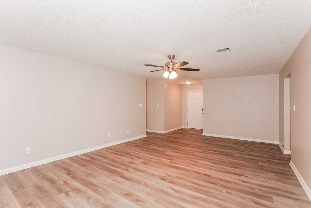 35 Riverside Ct - Photo 5 of 16