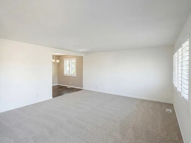 67 South 470 East Street - Photo 2 of 7