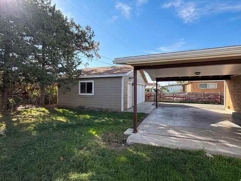 67 South 470 East Street - Photo 4 of 7