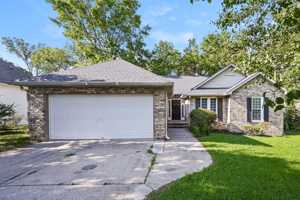 featured image of 606 Knollwood Dr