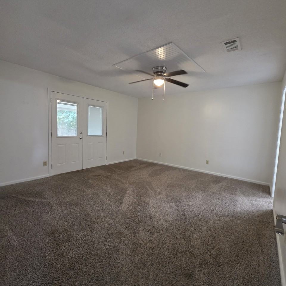 130 Paloma Dr #1 - Photo 6 of 16