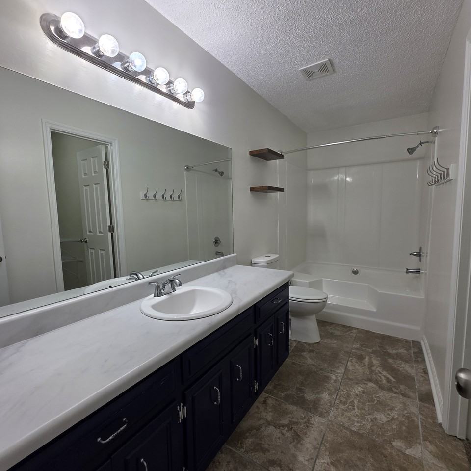 130 Paloma Dr #1 - Photo 7 of 16