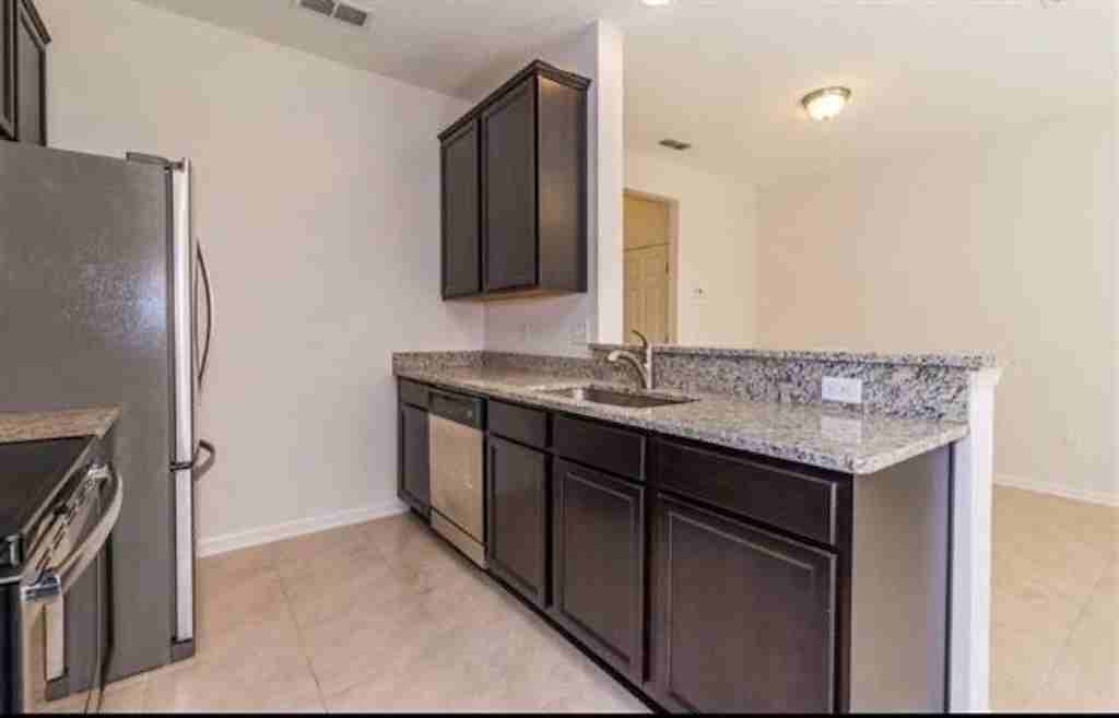 126 Moultrie Village Ln #1 - Photo 3 of 15