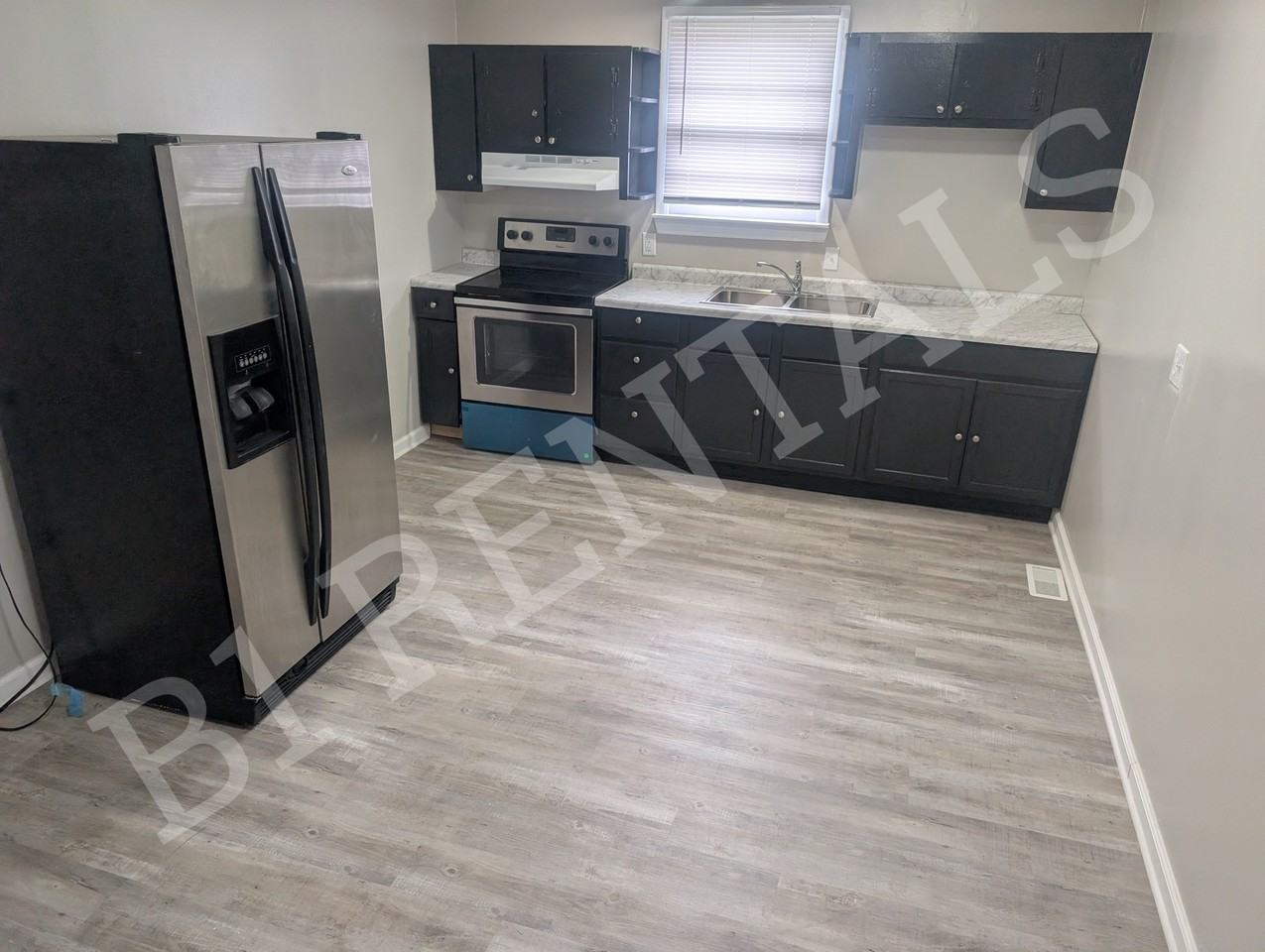 1025 N Obrien St #1 - Photo 2 of 9