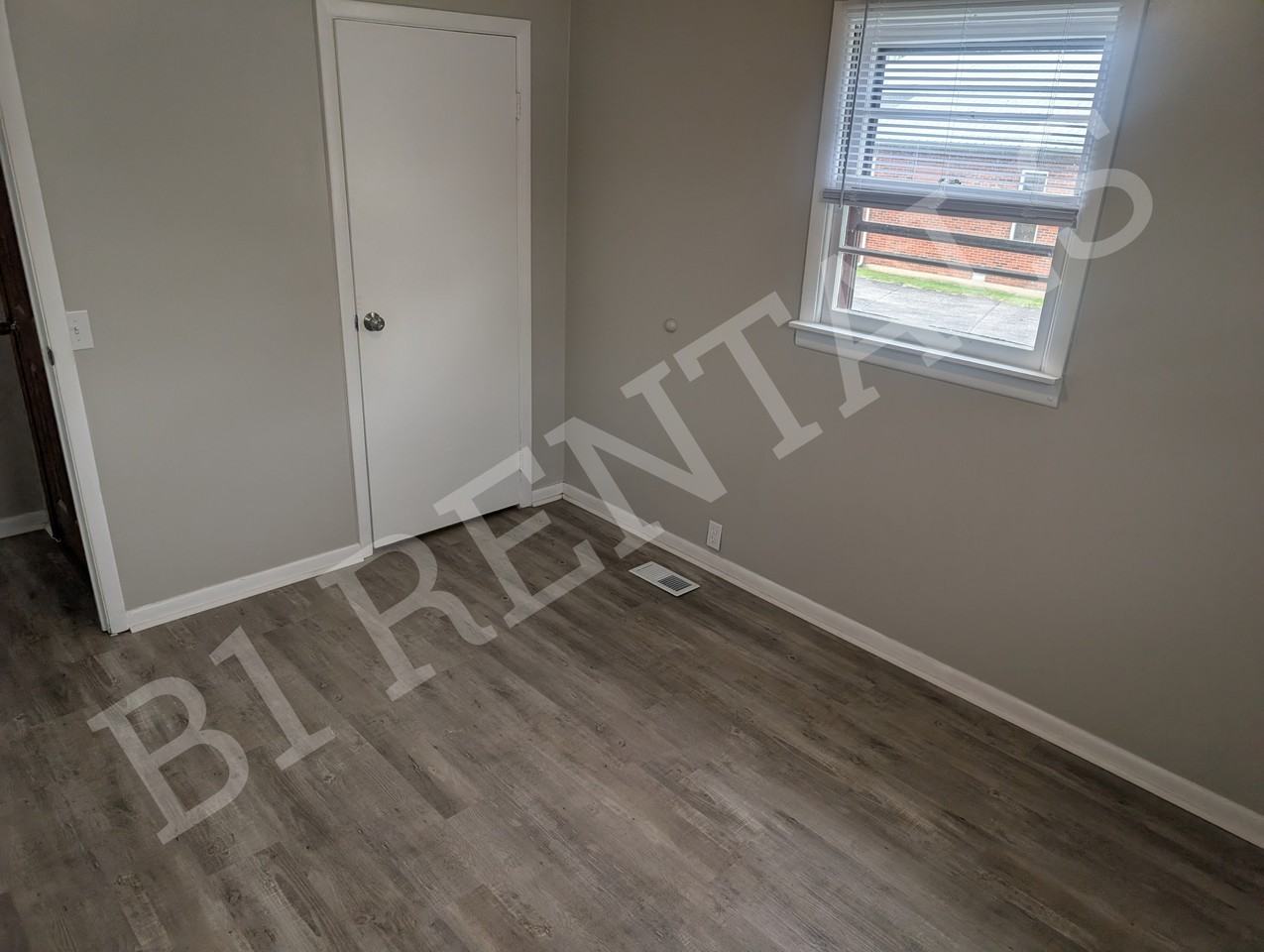 1025 N Obrien St #1 - Photo 6 of 9