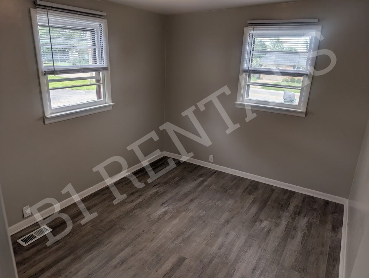 1025 N Obrien St #1 - Photo 7 of 9