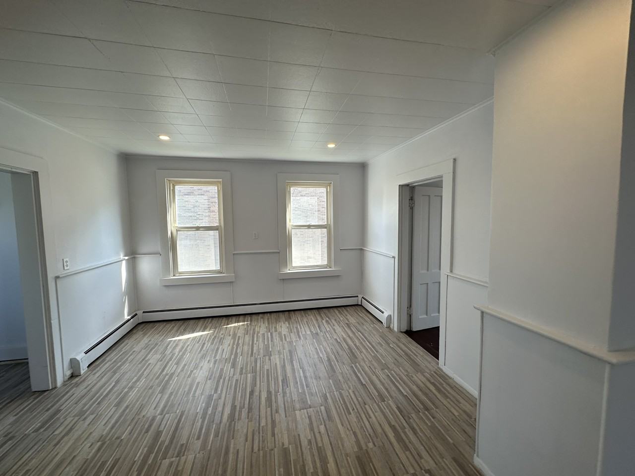7 Hill St 2nd Fl #2ndFL - Photo 3 of 18