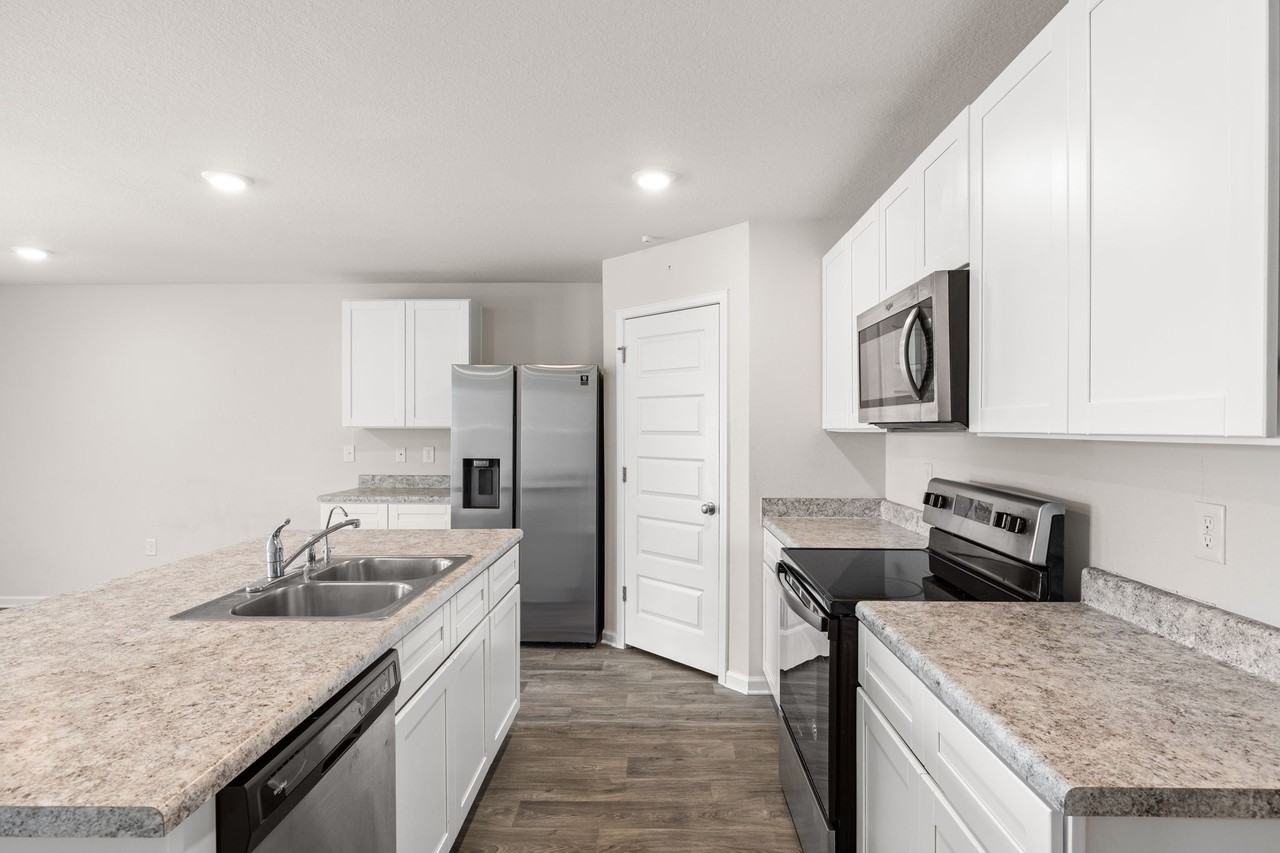 5816 Viking Way #1 - Photo 6 of 36