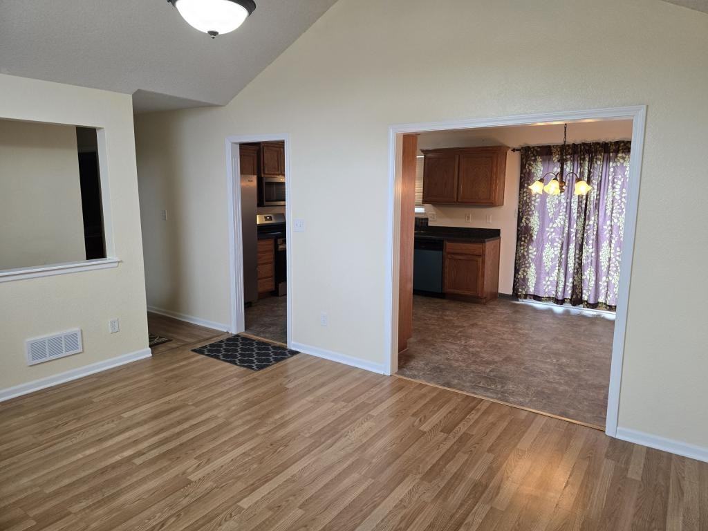 11500 N Wallace Ave - Photo 3 of 14