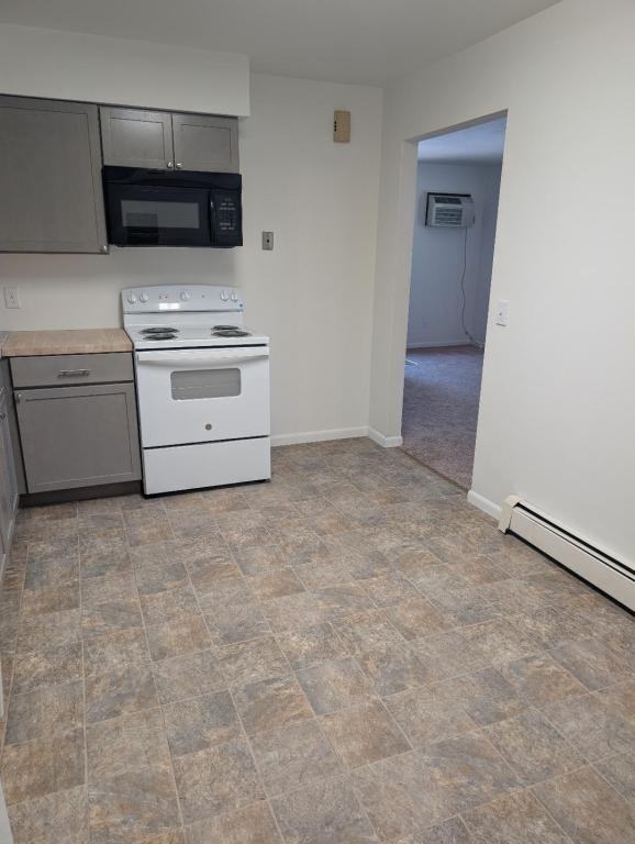 1822 Sunnyside Dr Apt 2 - Photo 3 of 12