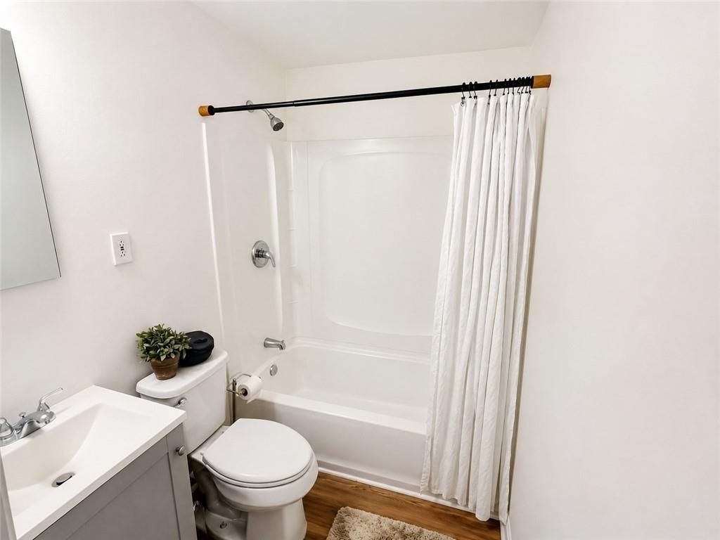 2494 Baker Rd Nw - Photo 5 of 11