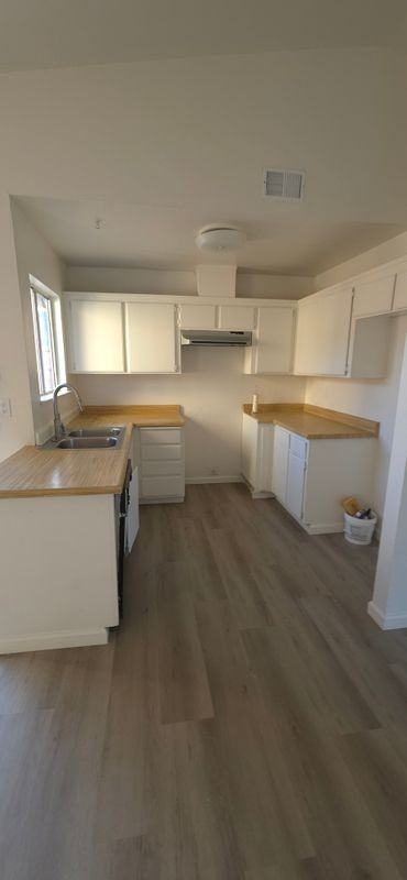 915 Almond Blossom Dr - Photo 3 of 14
