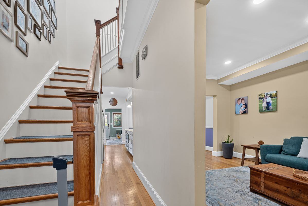 1308 F St Ne - Photo 6 of 25