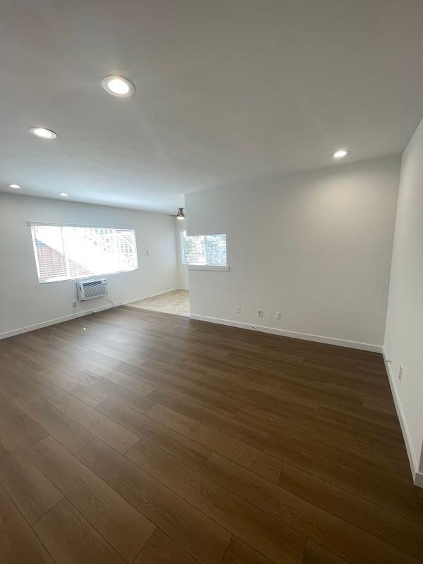 744 Pier Ave ##1 - Photo 3 of 21