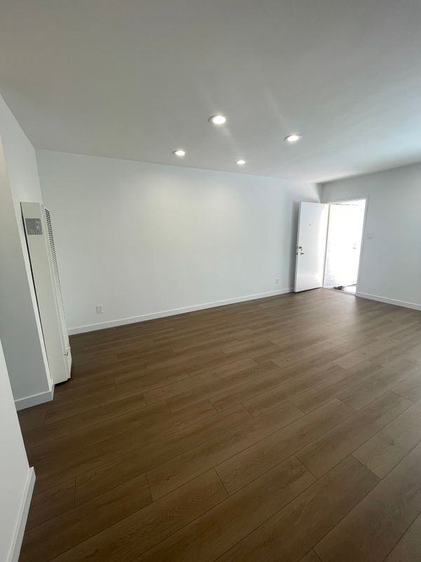 744 Pier Ave ##1 - Photo 5 of 21