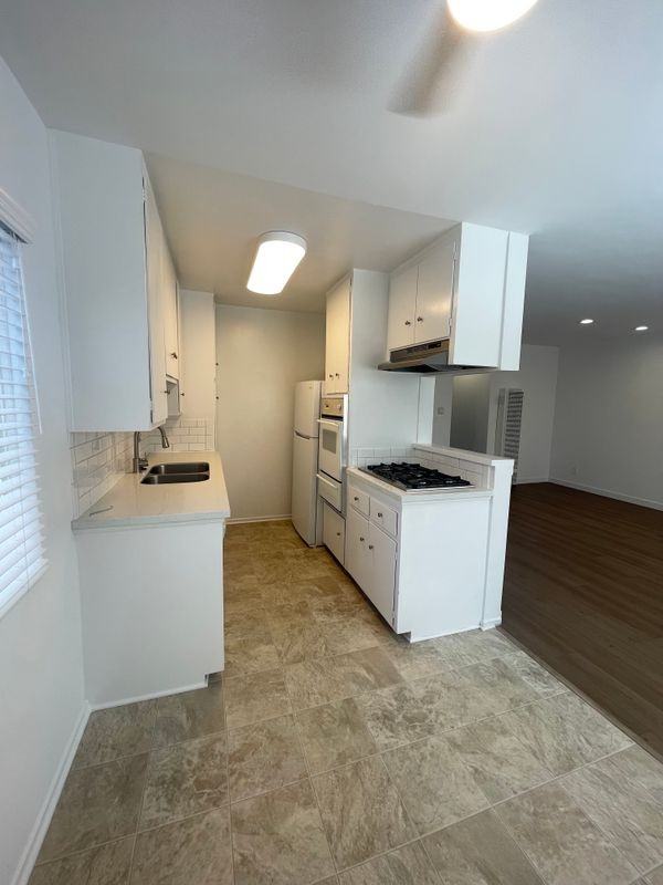 744 Pier Ave ##1 - Photo 6 of 21