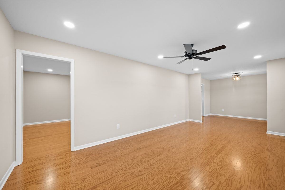 215 Hill St - Photo 7 of 50