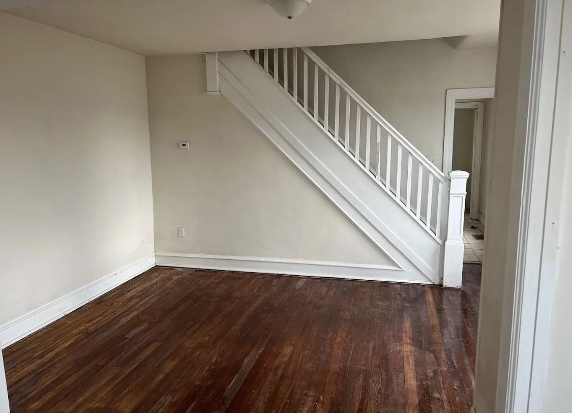 107 Old Swede Rd - Photo 3 of 5