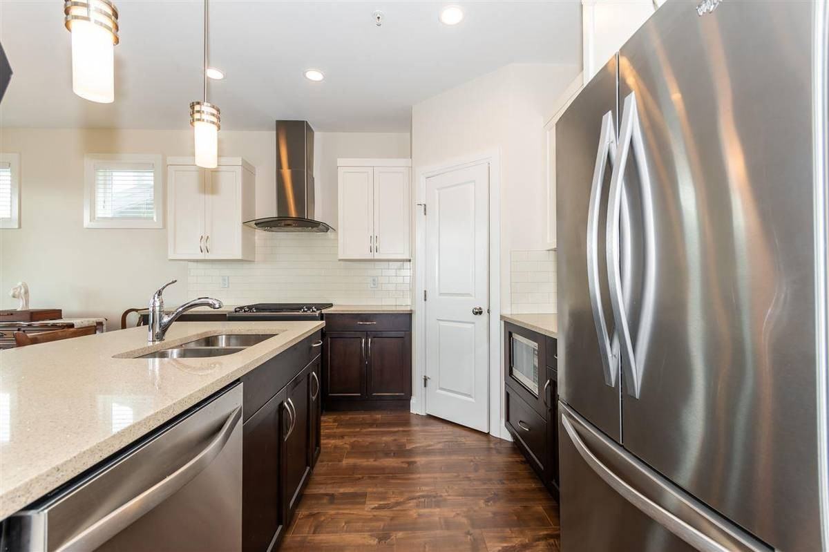 47042 MacFarlane Place - Photo 5 of 22