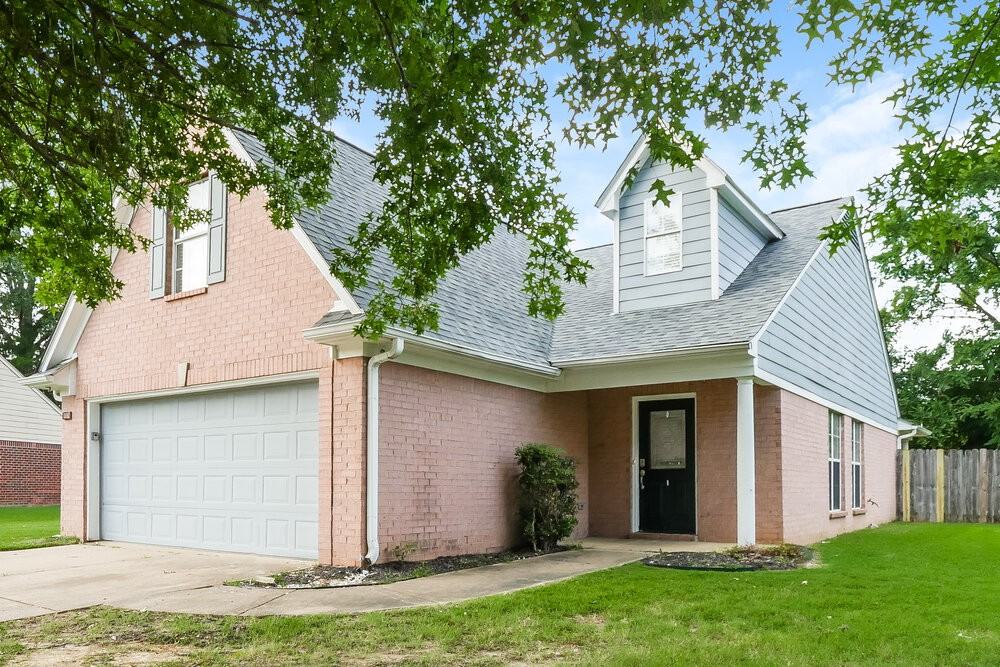 10678 Pecan Meadow Dr N - Photo 4 of 17