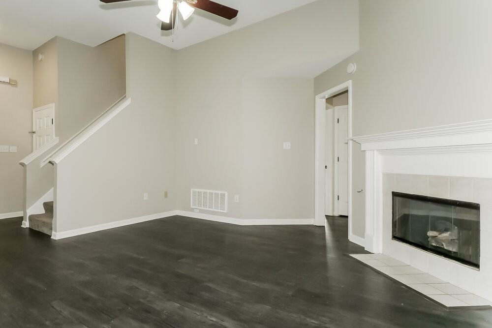 10678 Pecan Meadow Dr N - Photo 6 of 17