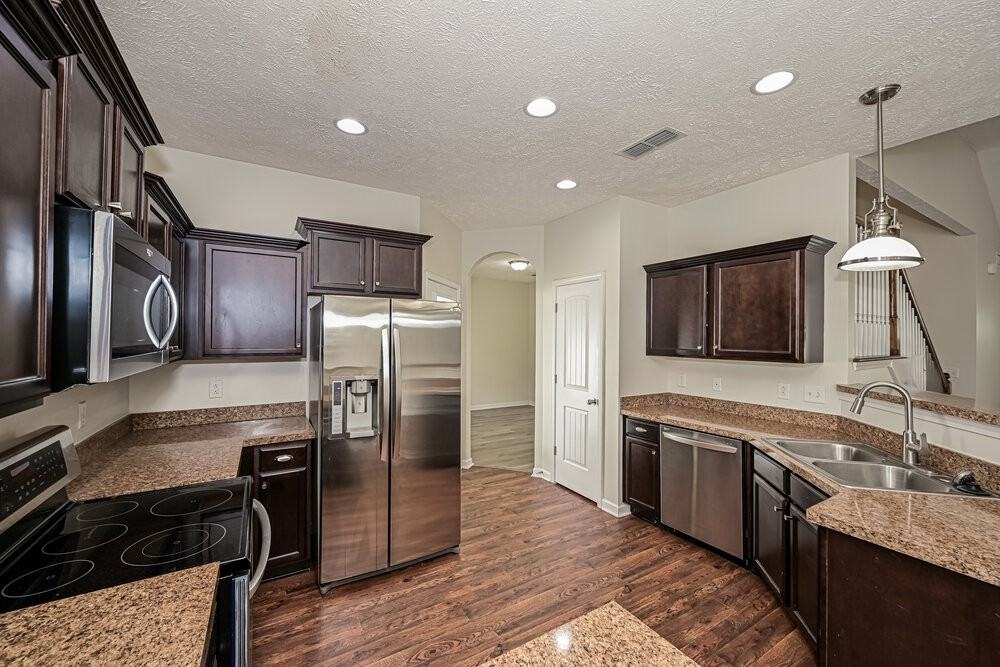3524 Oval Hesson Ln - Photo 7 of 17