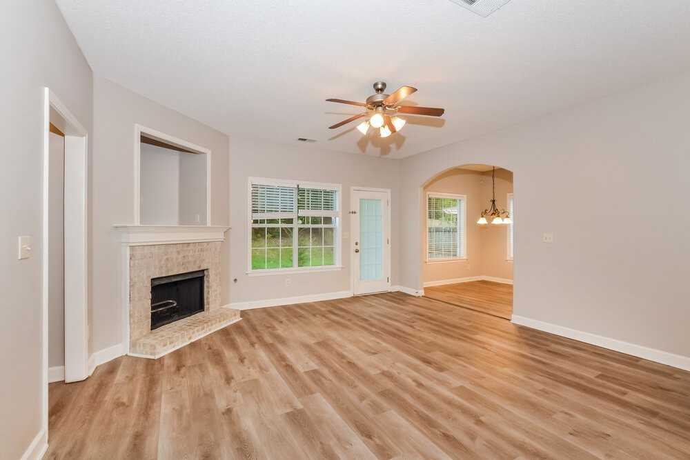 1140 Casentino St - Photo 4 of 17