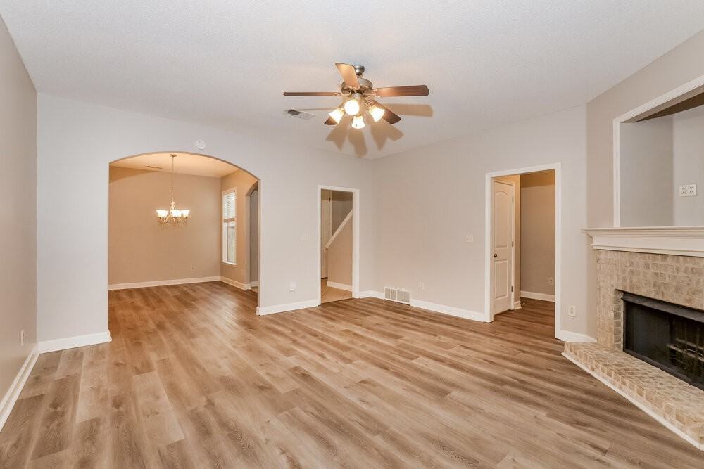 1140 Casentino St - Photo 5 of 17