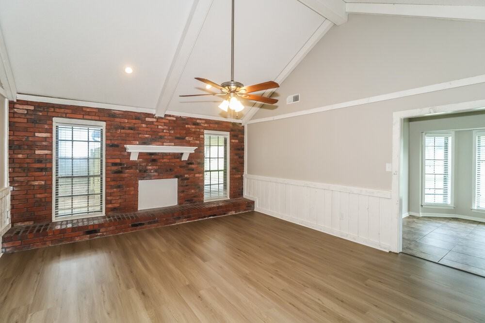 6708 Henredon Dr - Photo 4 of 16