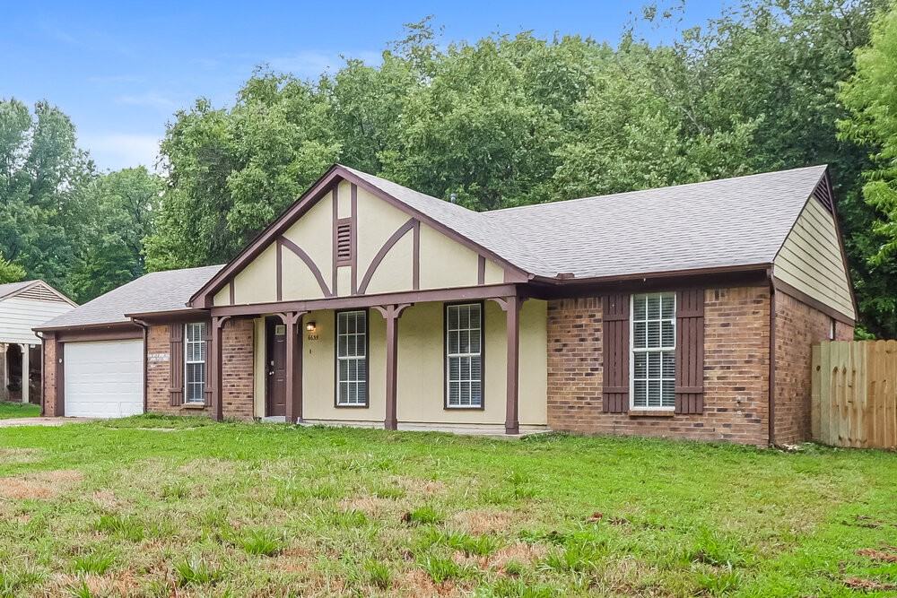 6635 Dunbarton Dr - Photo 3 of 16